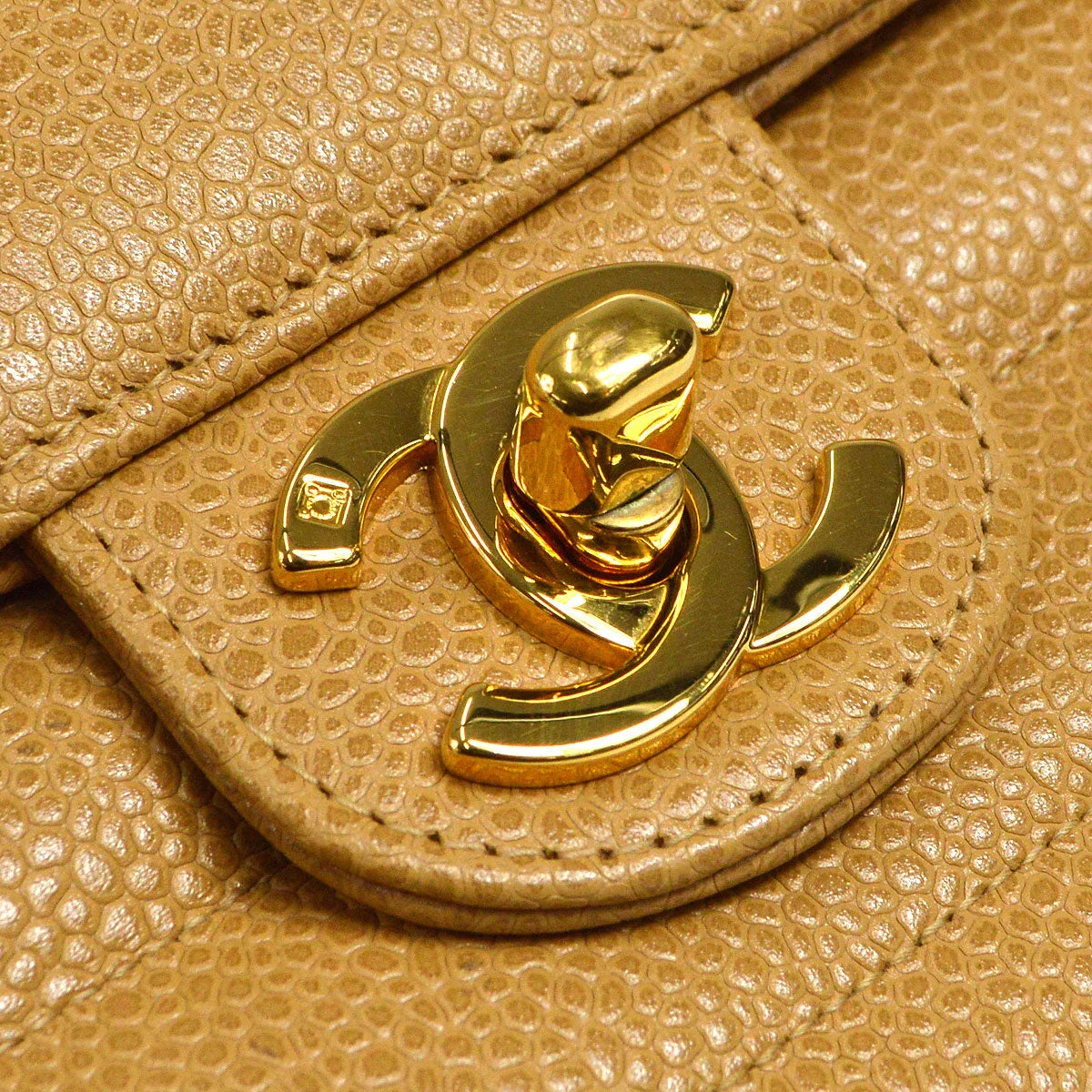 Chanel * 1994-1996 Horizontal Stitch Classic Square Flap Mini 17 Beige Caviar