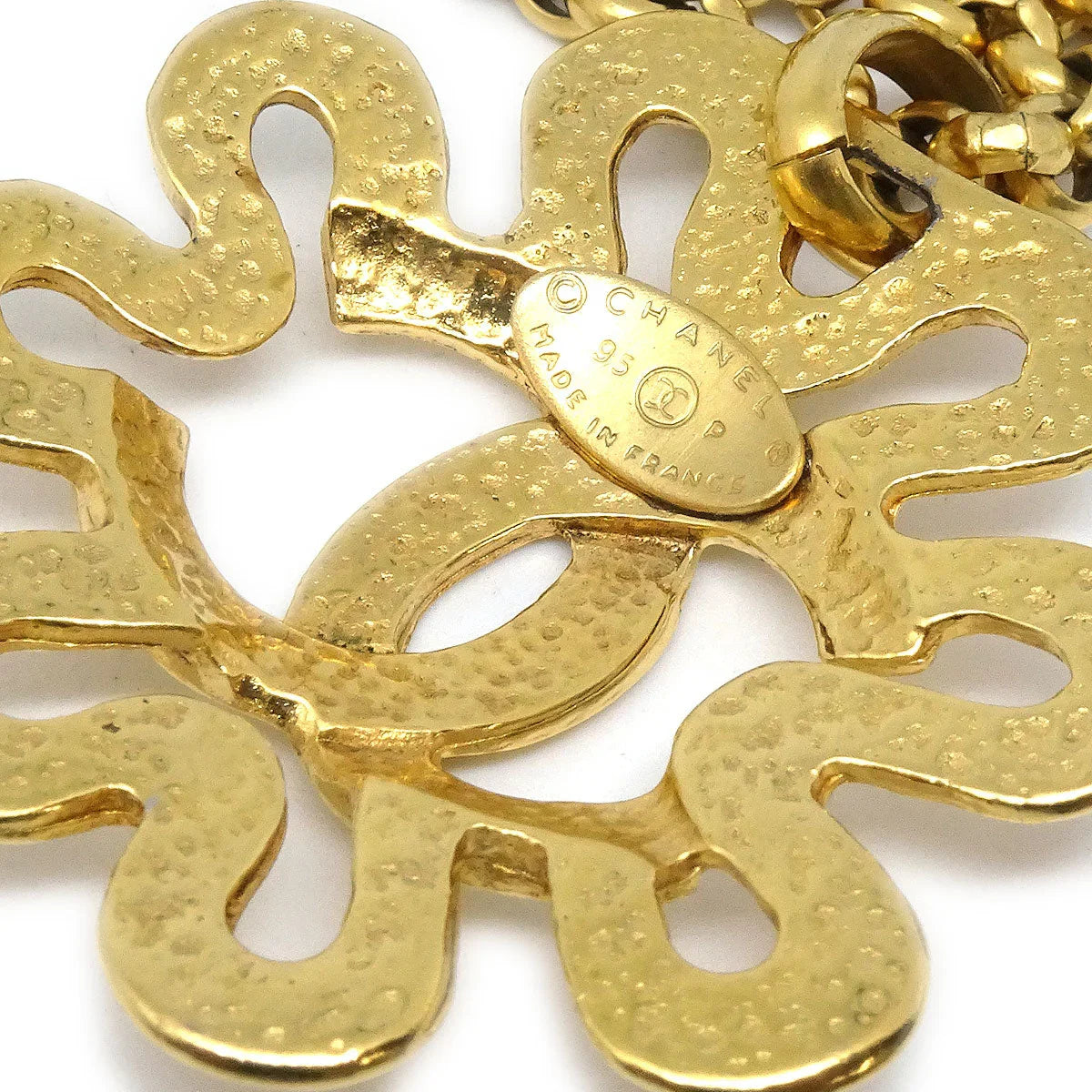 Chanel 1995 Squiggle Border Pendant Necklace 95P