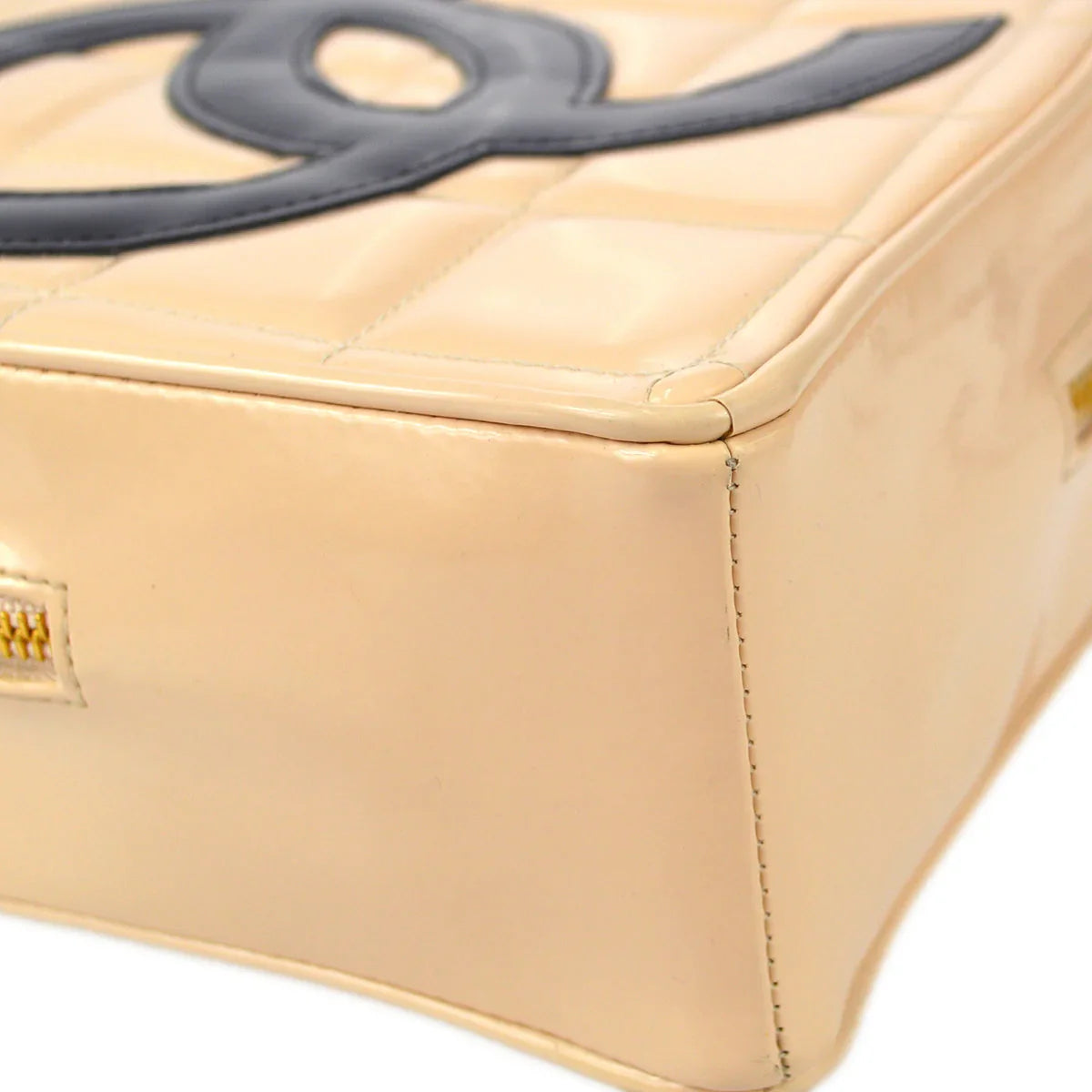 Chanel * 1994 Heart Vanity Handbag Beige