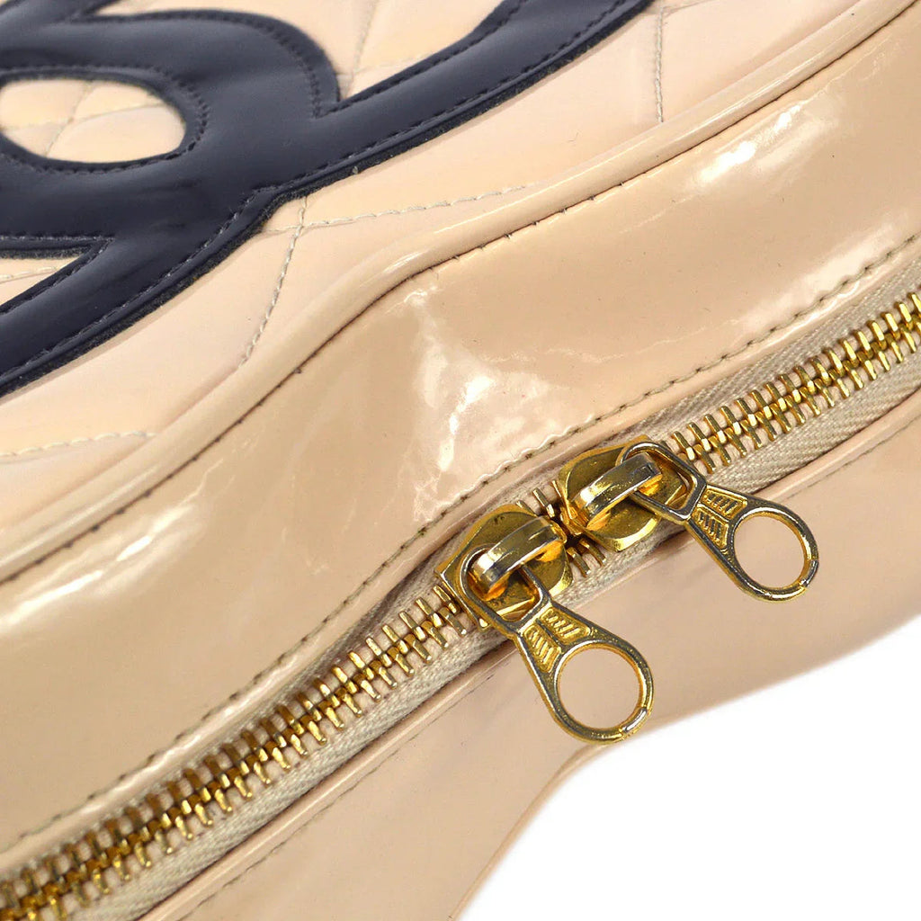 Chanel * 1994 Heart Vanity Handbag Beige