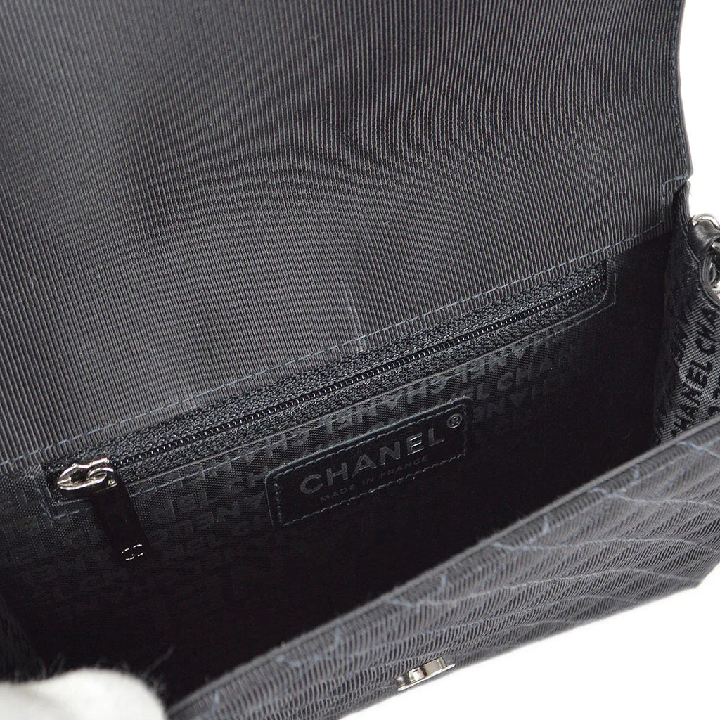Chanel * 2004-2005 Emblem Chain Shoulder Bag Black