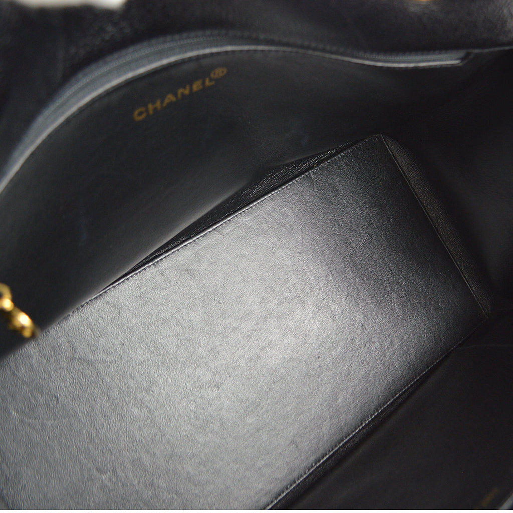 Chanel 1996-1997 Chain Tote 35 Black Caviar