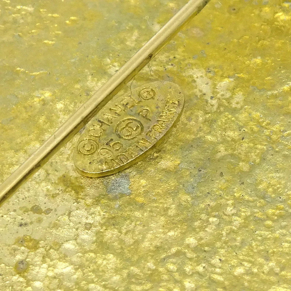 Chanel Medallion Brooch Gold 95P