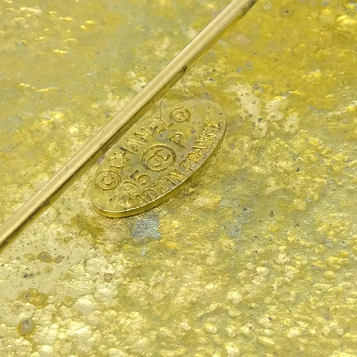 Chanel Medallion Brooch Gold 95P