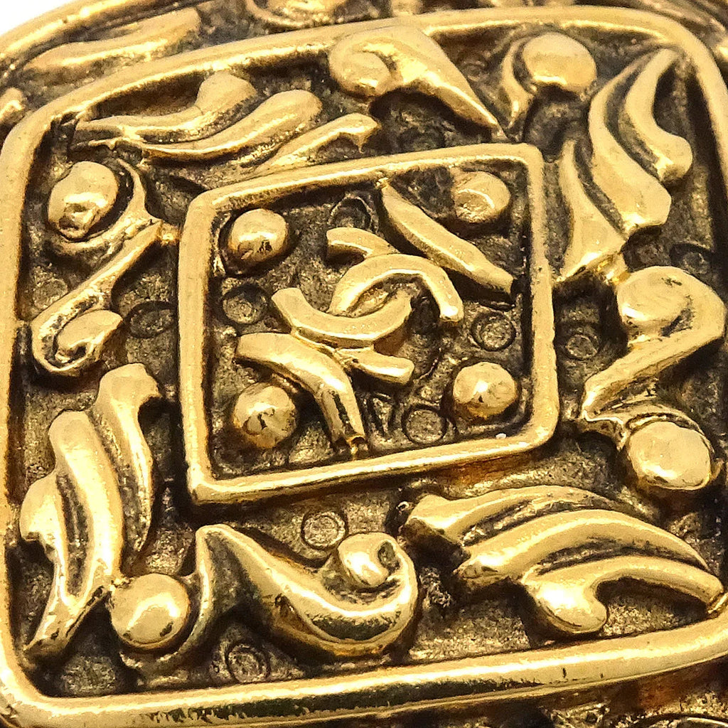 Chanel Earrings Clip-On Gold 2492