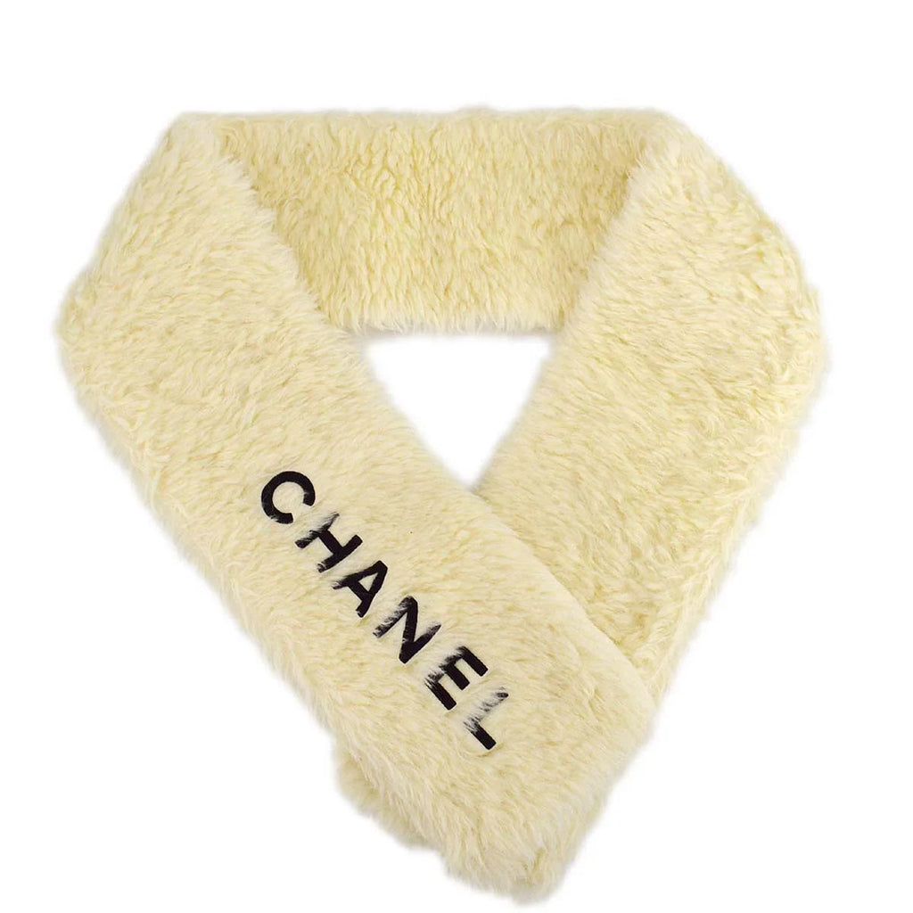 Chanel Fall 1994 Runway Fur Scarf