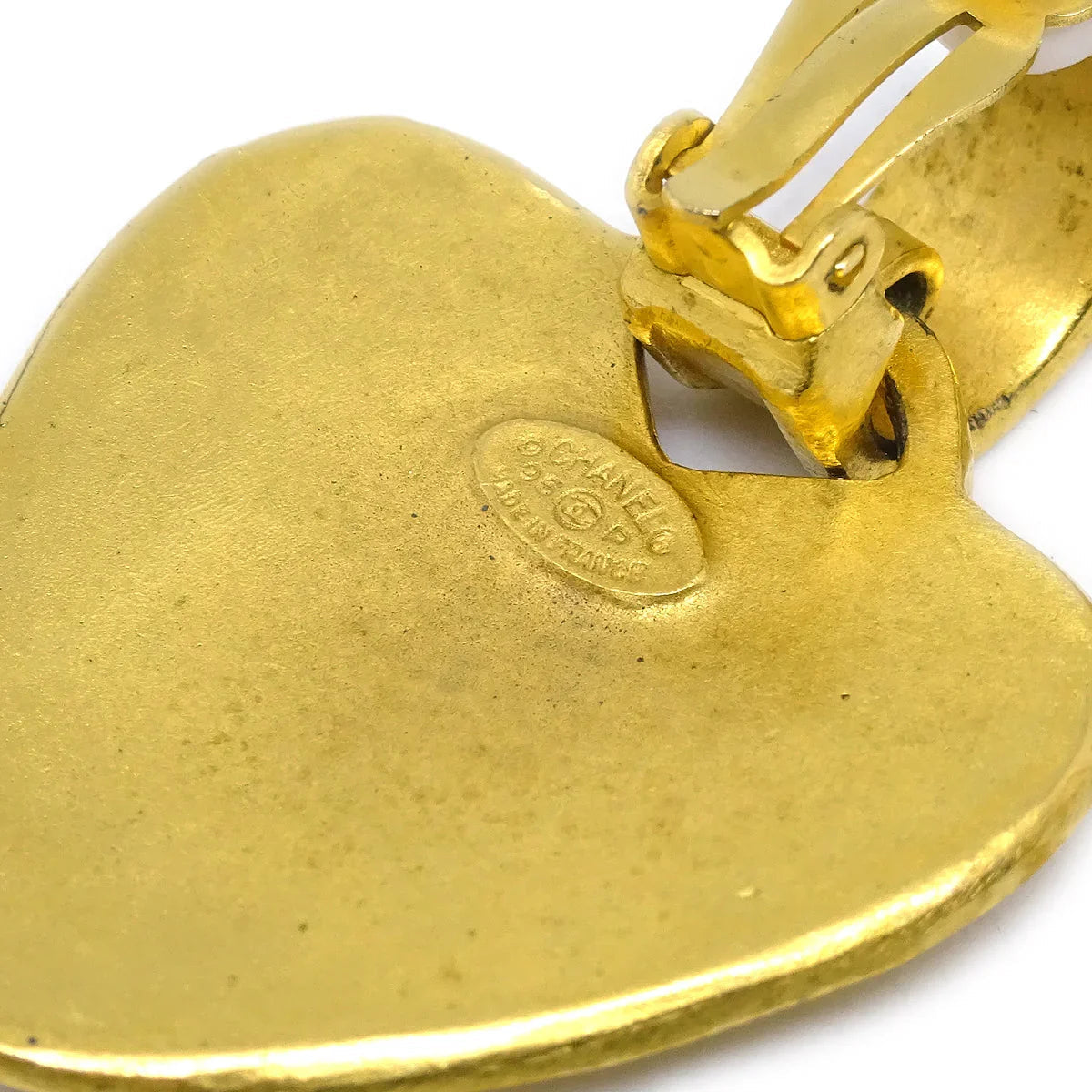 Chanel Dangle Heart Earrings Clip-On Gold 95P