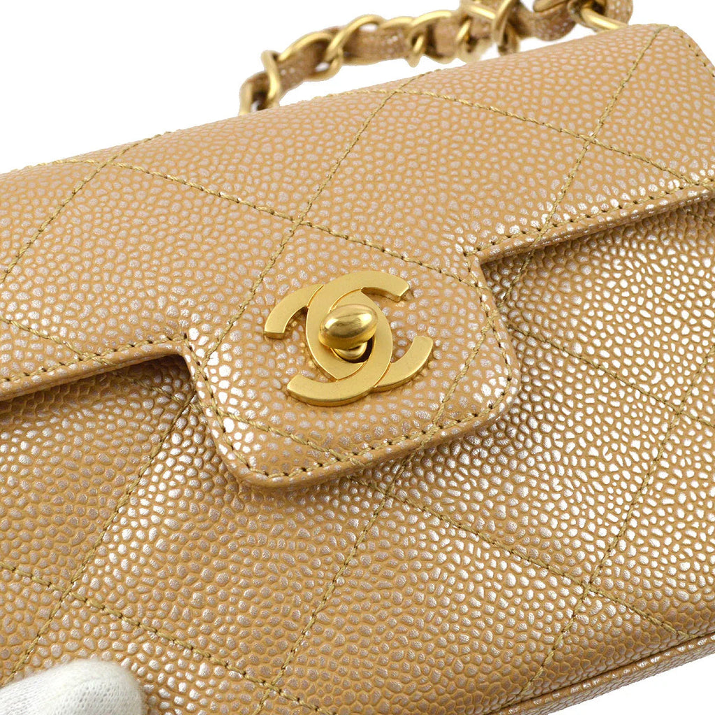 Chanel 2000-2001 Beige Caviar Chain Handbag 18