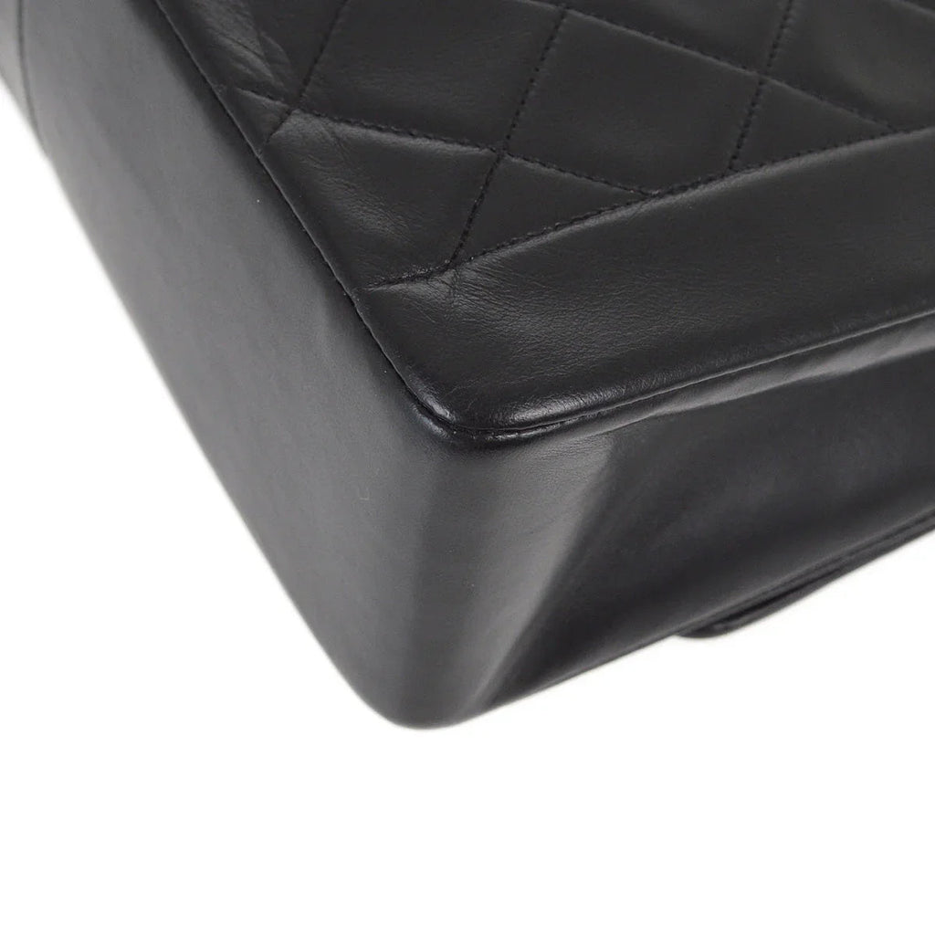 Chanel 1996-1997 Black Lambskin Medium Diana Shoulder Bag