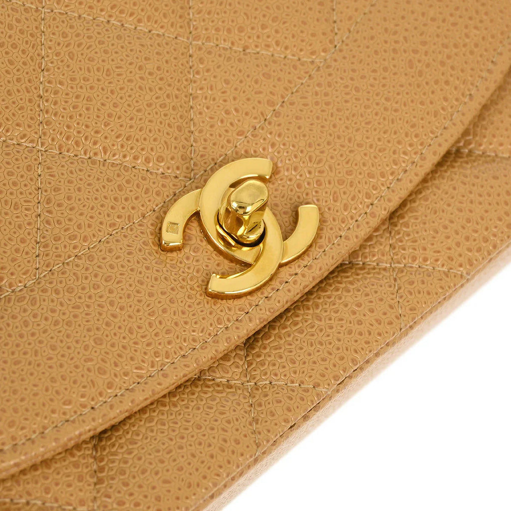 Chanel 1991-1994 Beige Caviar Medium Diana Shoulder Bag