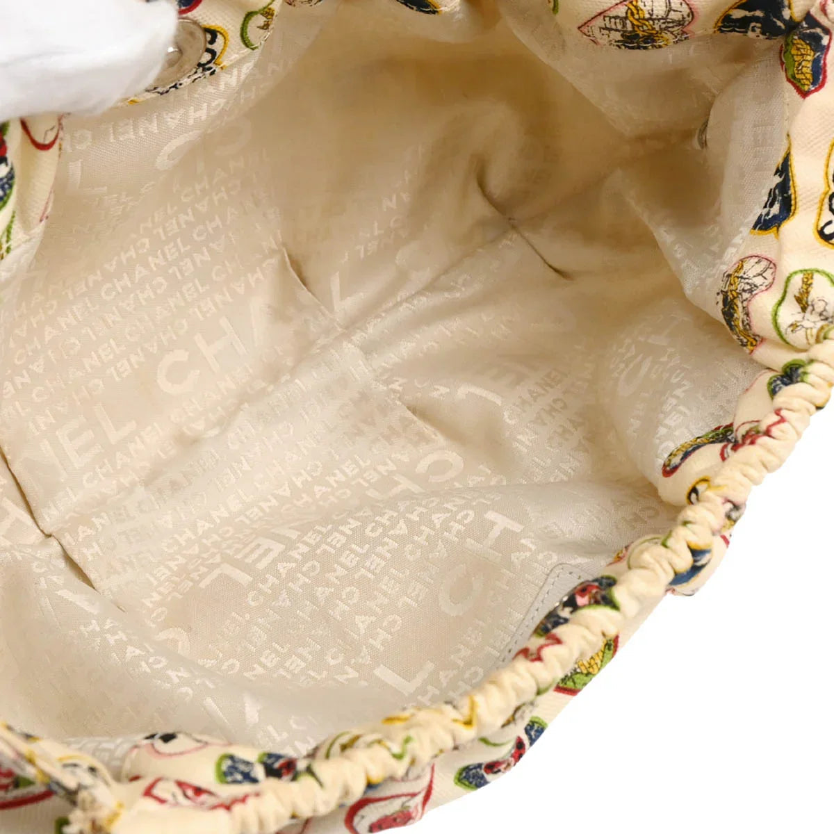 Chanel White Canvas Valentine Chain Handbag