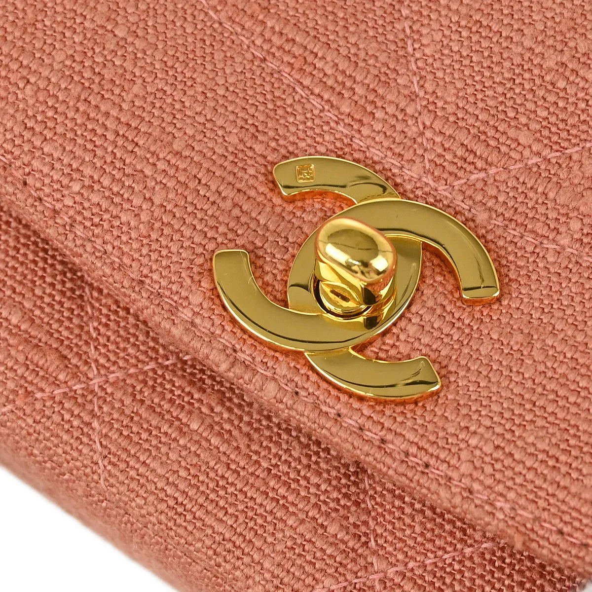 Chanel 1991-1994 Pink Linen Small Diana Shoulder Bag