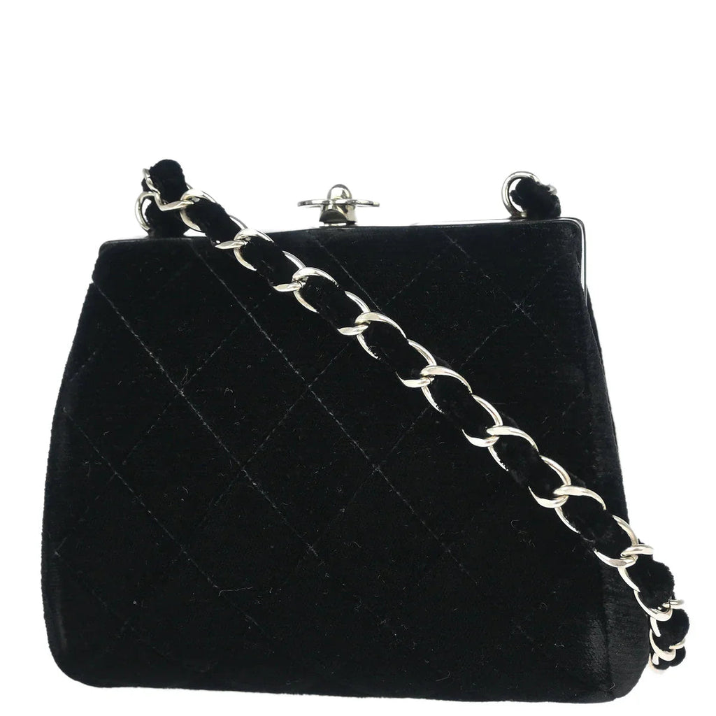 Chanel 1996-1997 Black Velvet Kisslock Chain Shoulder Bag