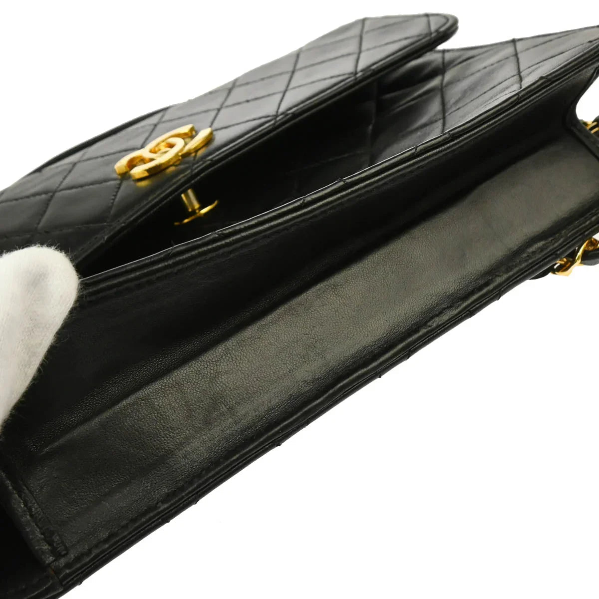 Chanel 1986-1988 Black Lambskin SingleTurnlock Shoulder Bag
