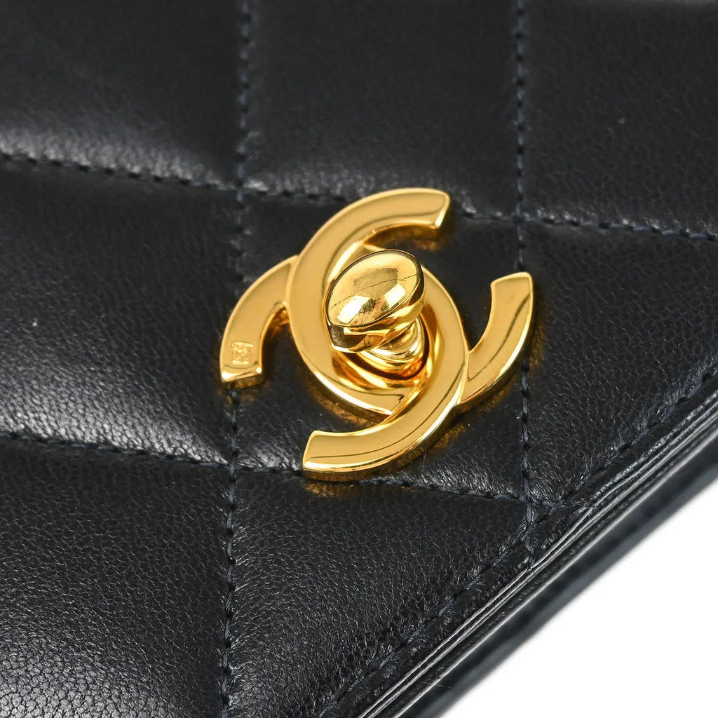 Chanel 2001-2003 Black Lambskin Turnlock Small Full Flap Shoulder Bag