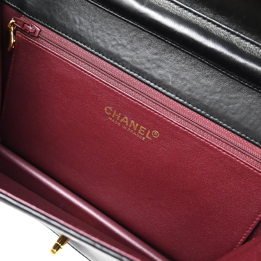 Chanel 2001-2003 Black Lambskin Turnlock Small Full Flap Shoulder Bag