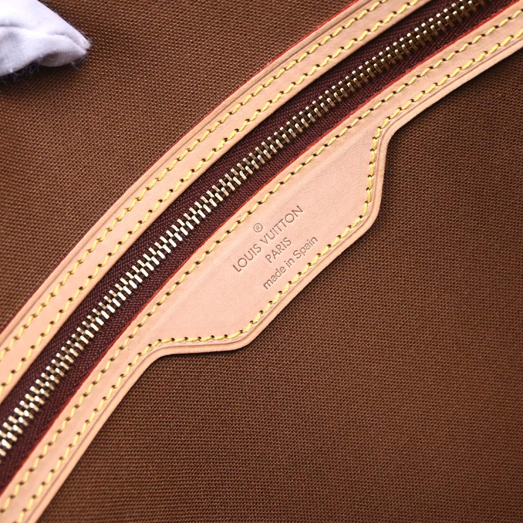 Louis Vuitton 2004 Monogram Abbesses Messenger Bag M45257