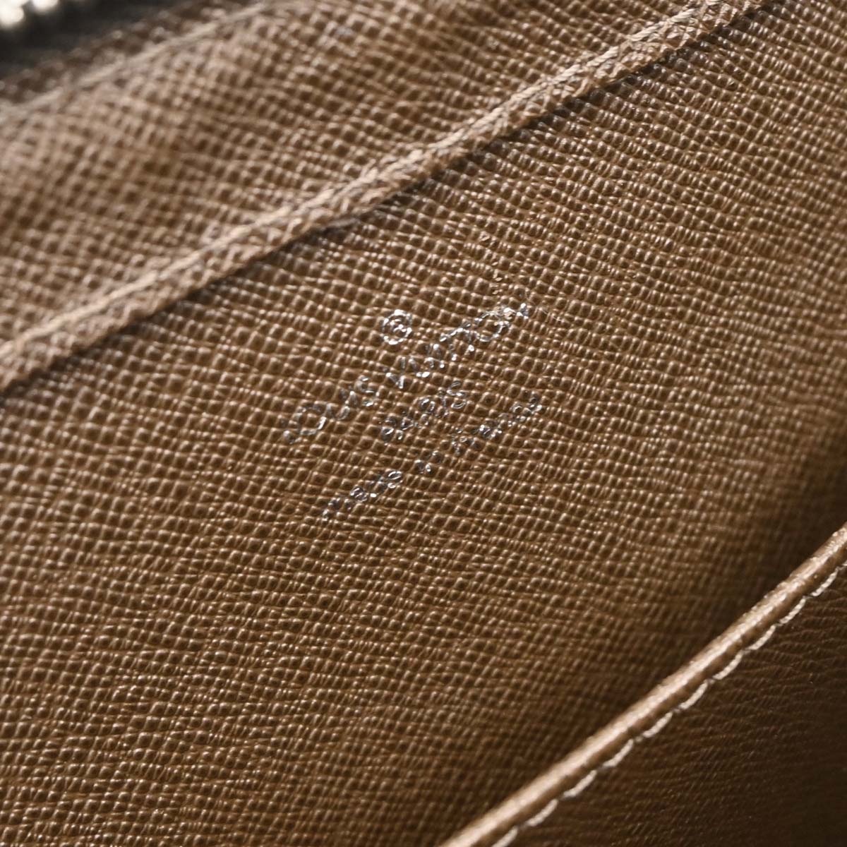 Louis Vuitton 2006 Brown Taiga Baikal Clutch Bag M30188