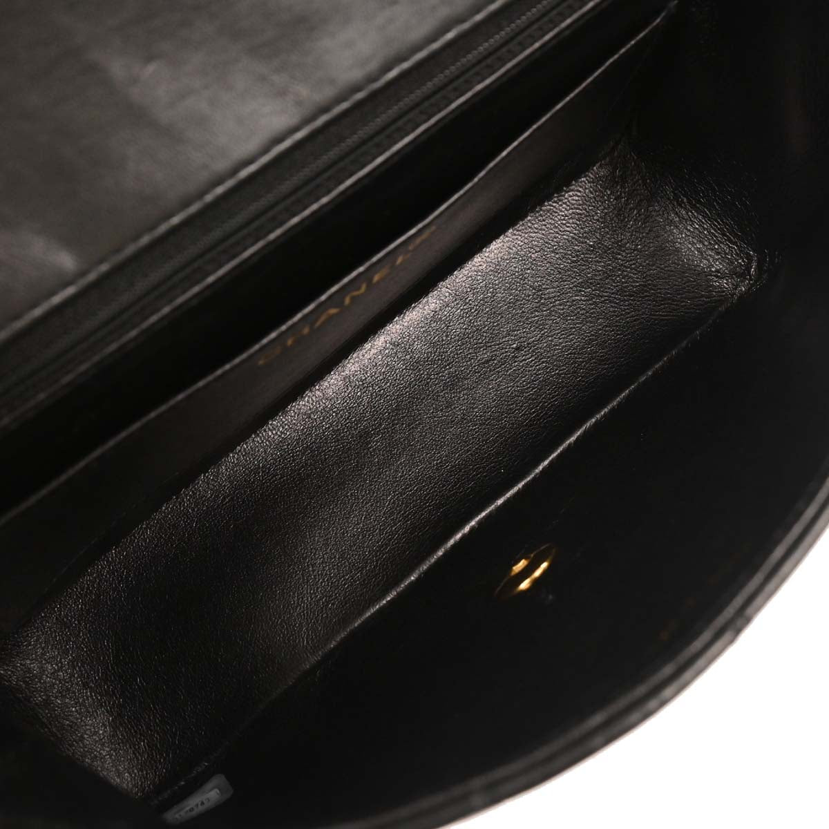 Chanel 1996-1997 Black Lambskin Small Diana Shoulder Bag