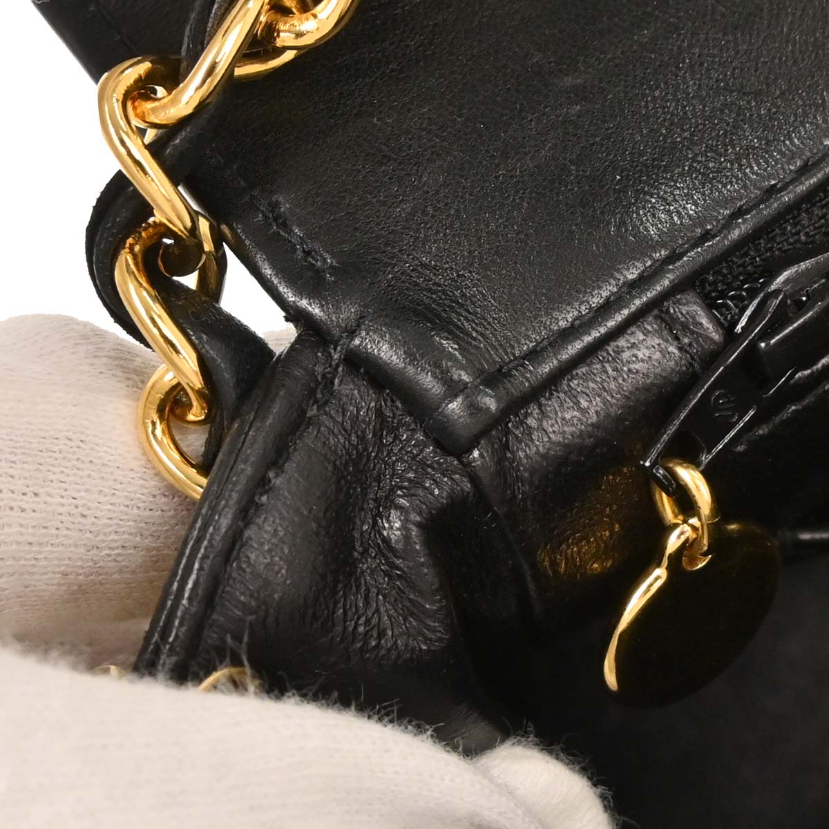 Chanel 1996-1997 Black Lambskin Small Diana Shoulder Bag