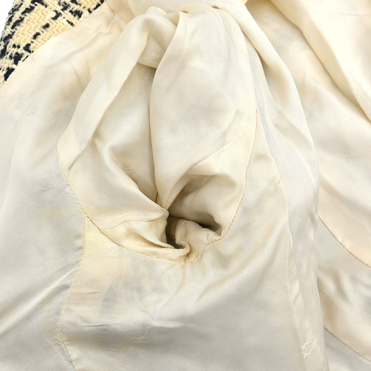 Chanel 1995 Single Breasted Jacket Ivory #42