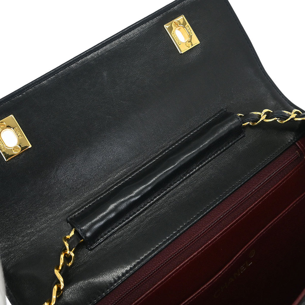 Chanel 1989-1991 Black Lambskin Double Turnlock Shoulder Bag