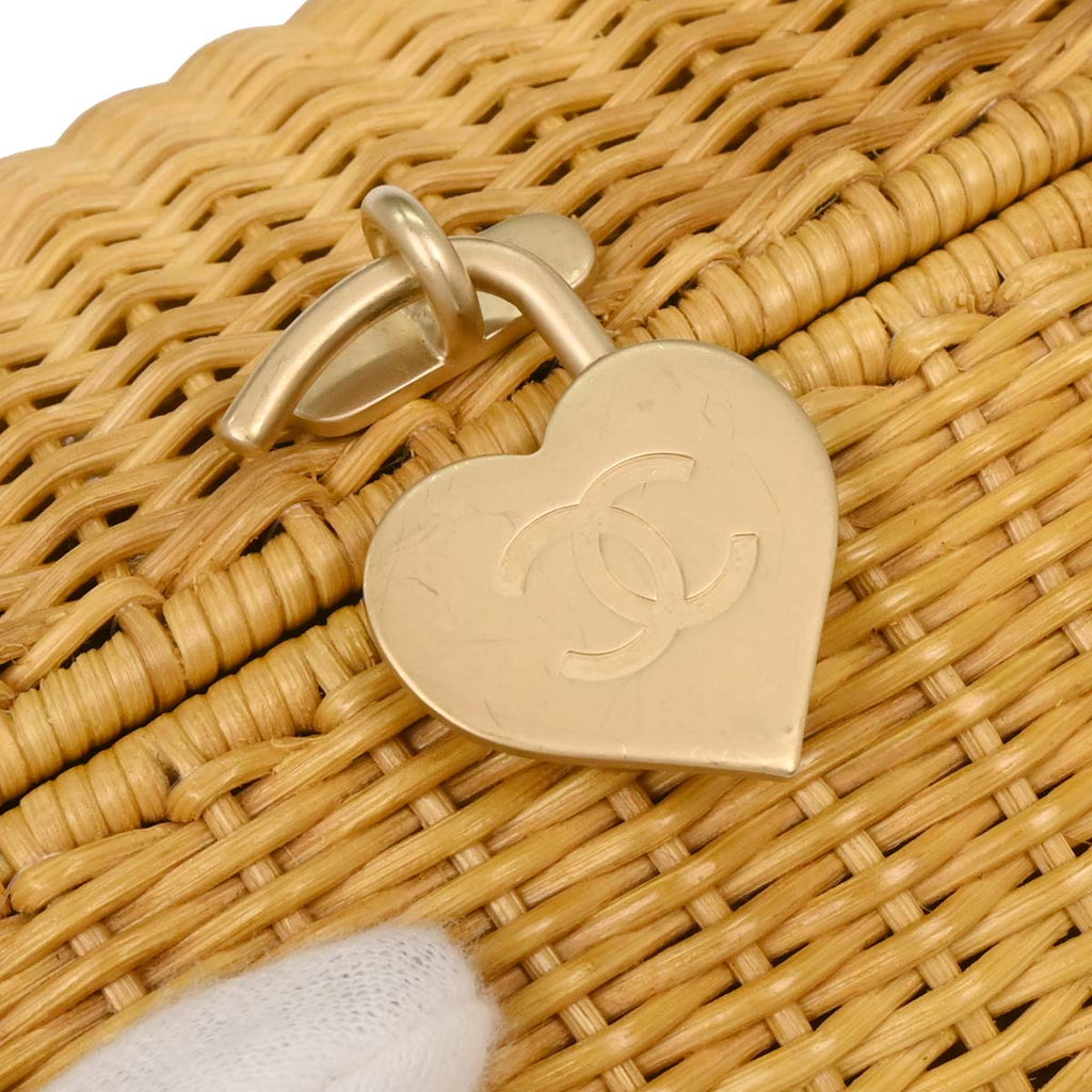 Chanel 2005-2006 Beige Rattan Heart Lock Basket Bag 2way Shoulder Handbag