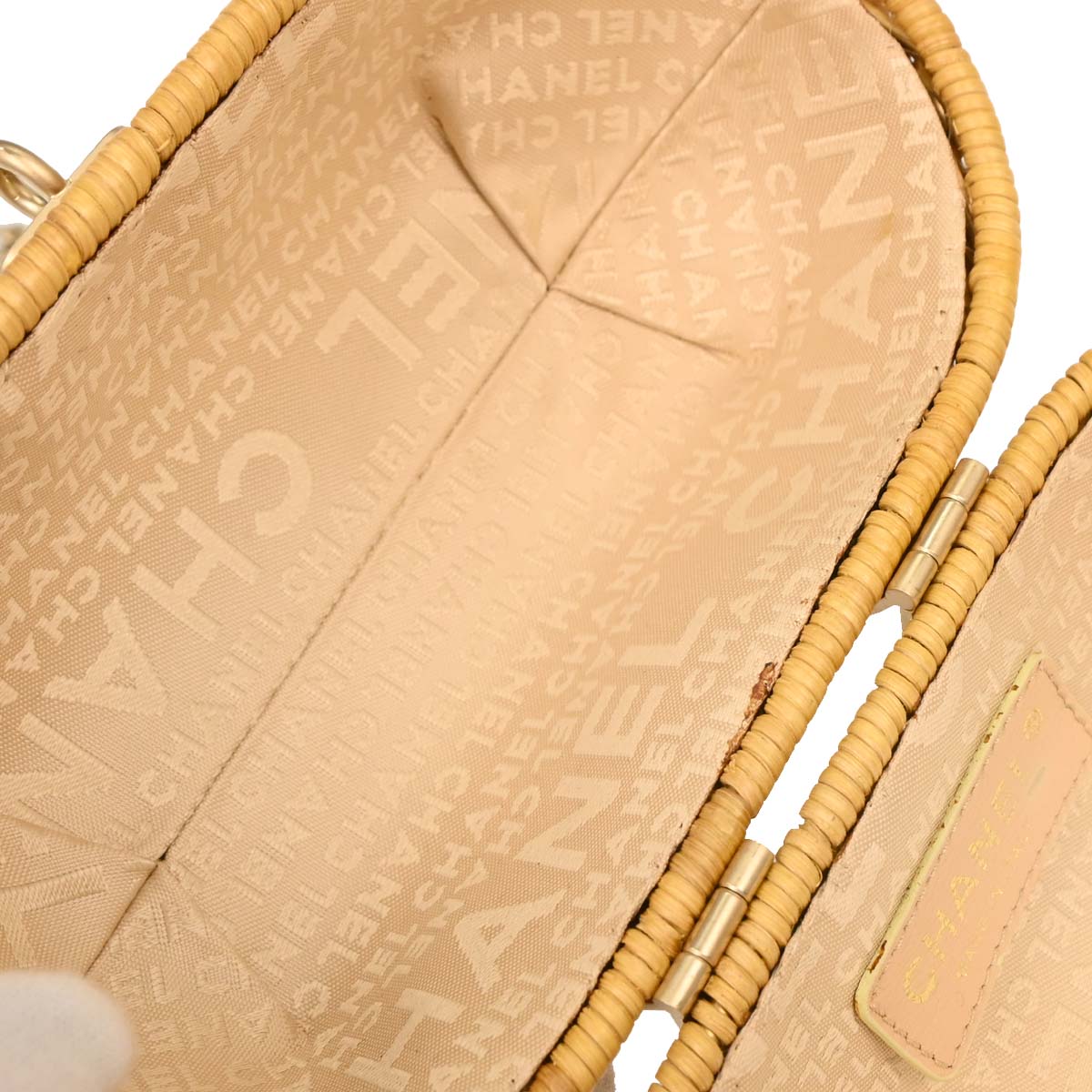 Chanel 2005-2006 Beige Rattan Heart Lock Basket Bag 2way Shoulder Handbag