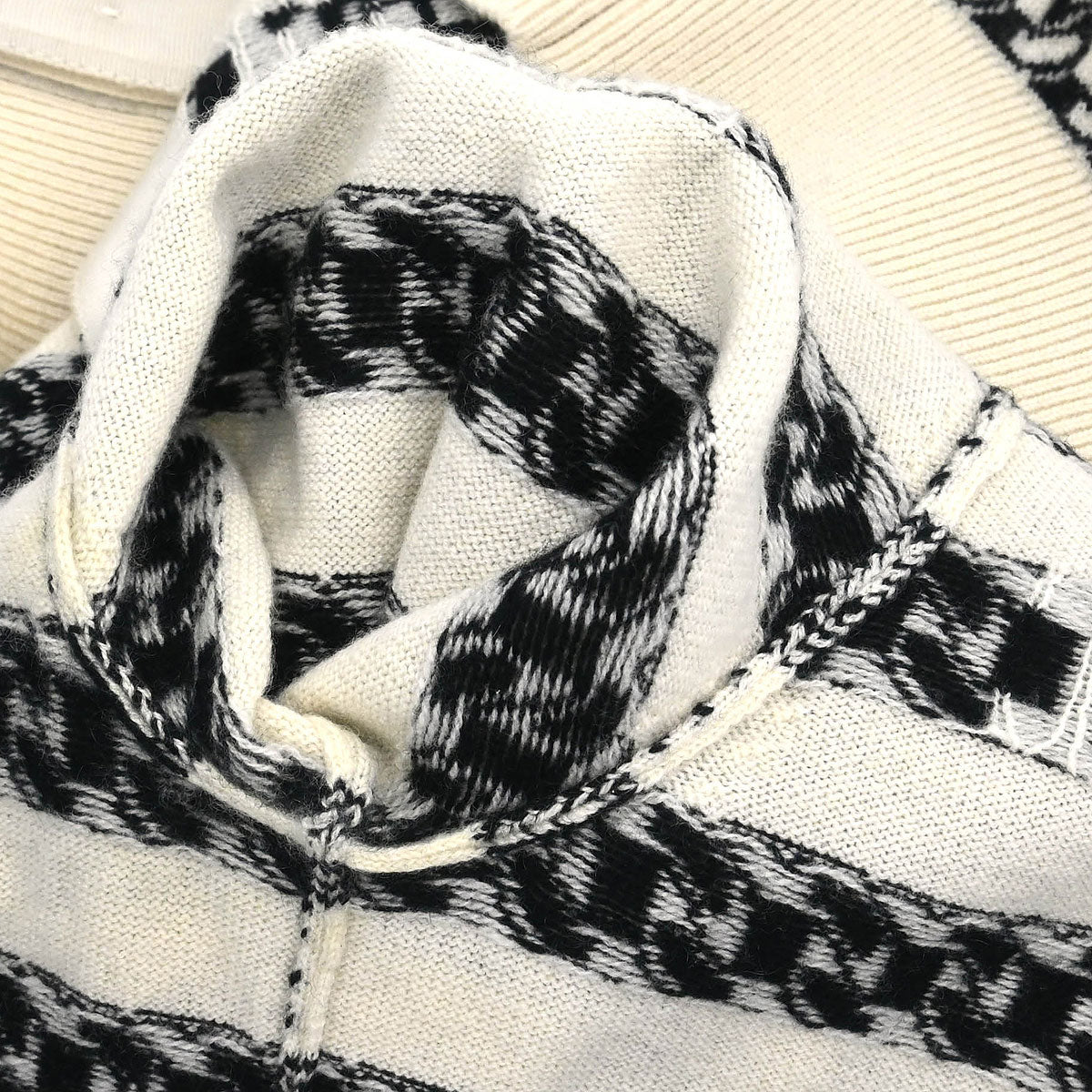 Chanel 2017 Cardigan White #36
