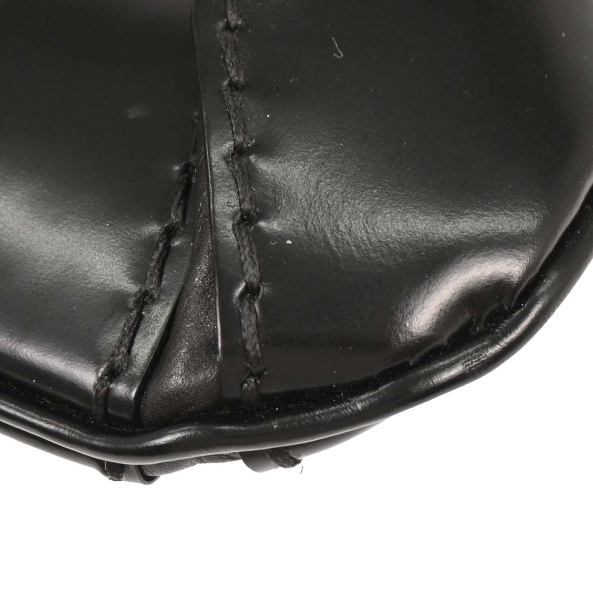 Gucci Black Leather Queen Chain Handbag