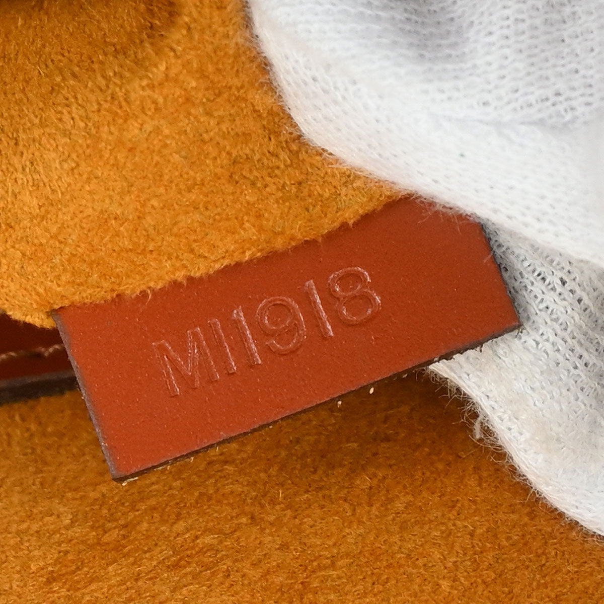 Louis Vuitton 1998 Brown Epi Alma Handbag M52143