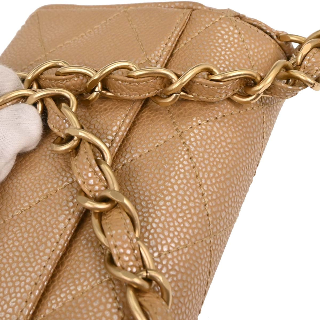 Chanel 2000-2001 Beige Caviar Handbag