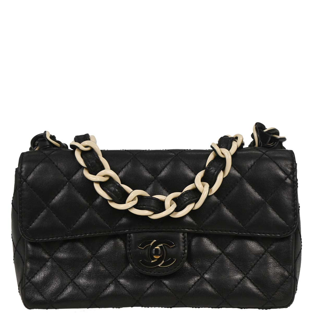 Chanel 2000-2002 Black Lambskin Shoulder Bag