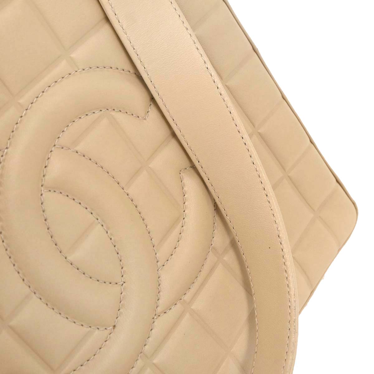Chanel 2003-2004 Beige Lambskin Choco Bar Tote Bag