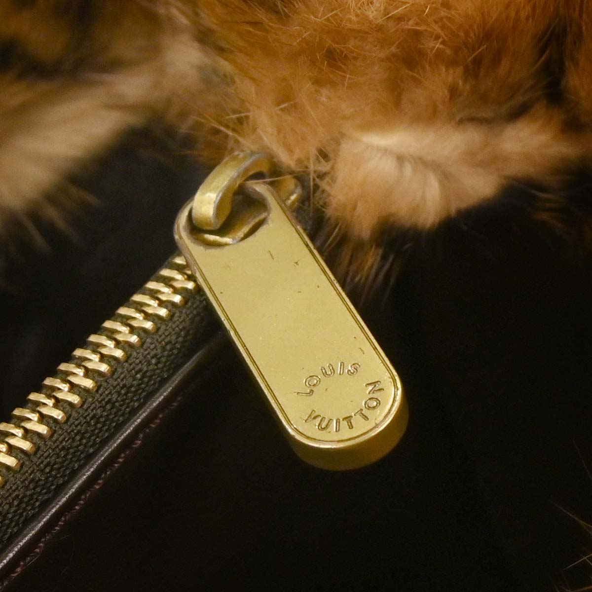 Louis Vuitton 2004 Monogram Mink Handbag