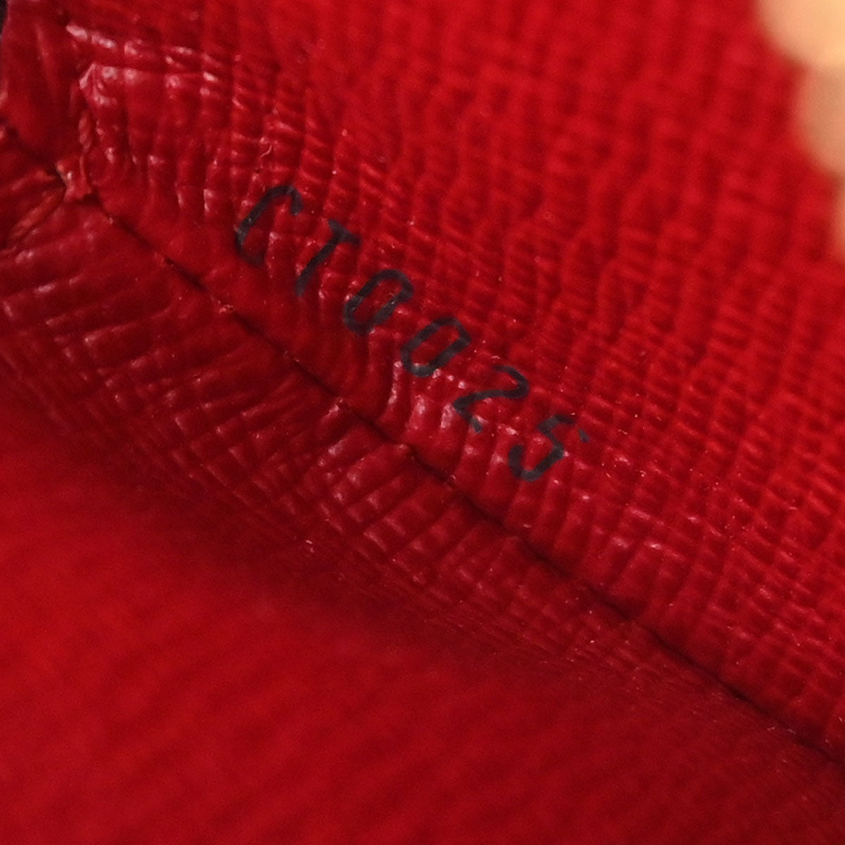 Louis Vuitton 2005 Cherry Porte Monnaie Rond Coin Case Wallet M95043