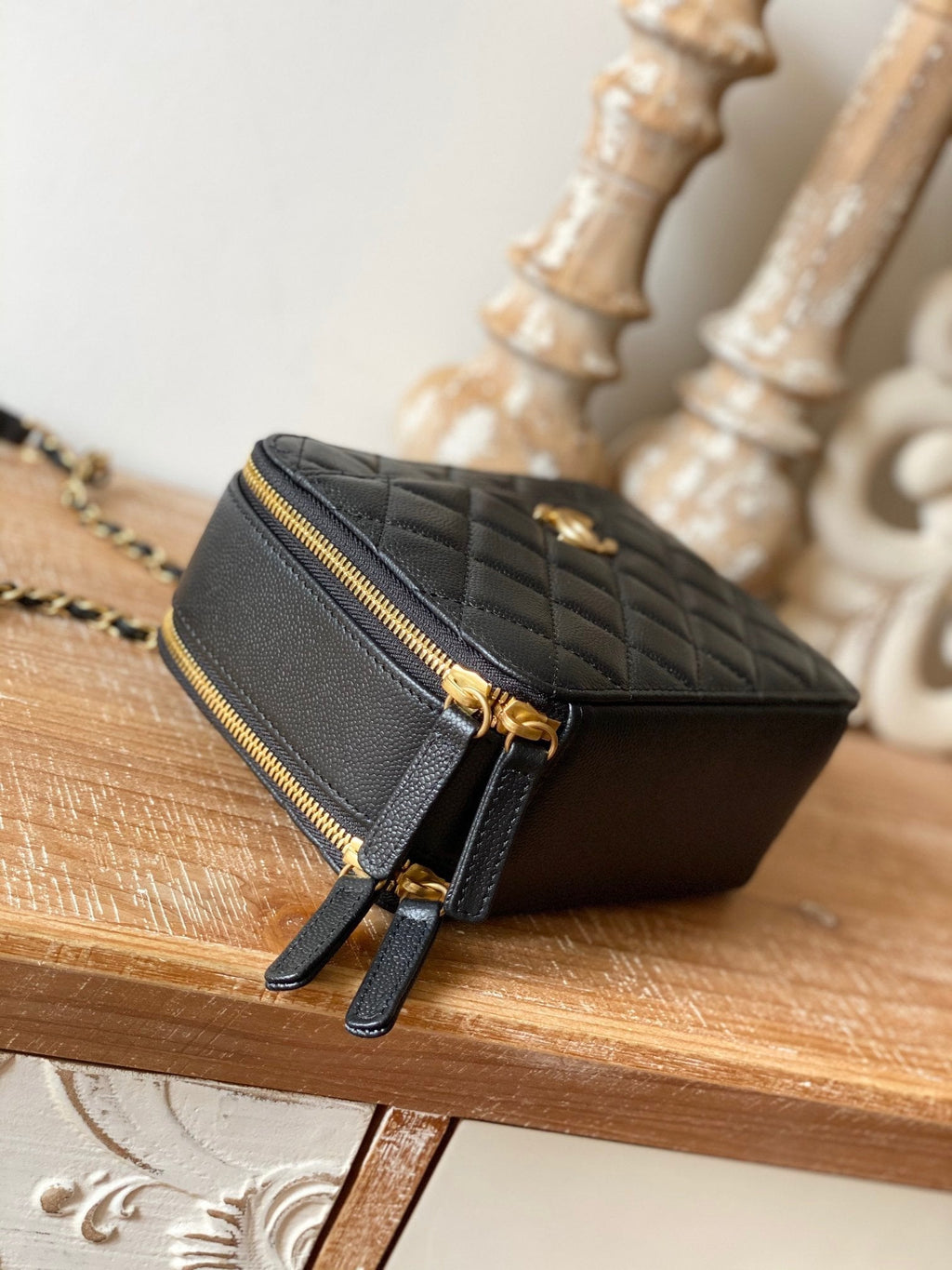 ChanelÃ‚Â Small Vanity Case Gold Hardware Black For Women Handbags, Shoulder Bags 5.9in/15cm AS3228 B08008 94305