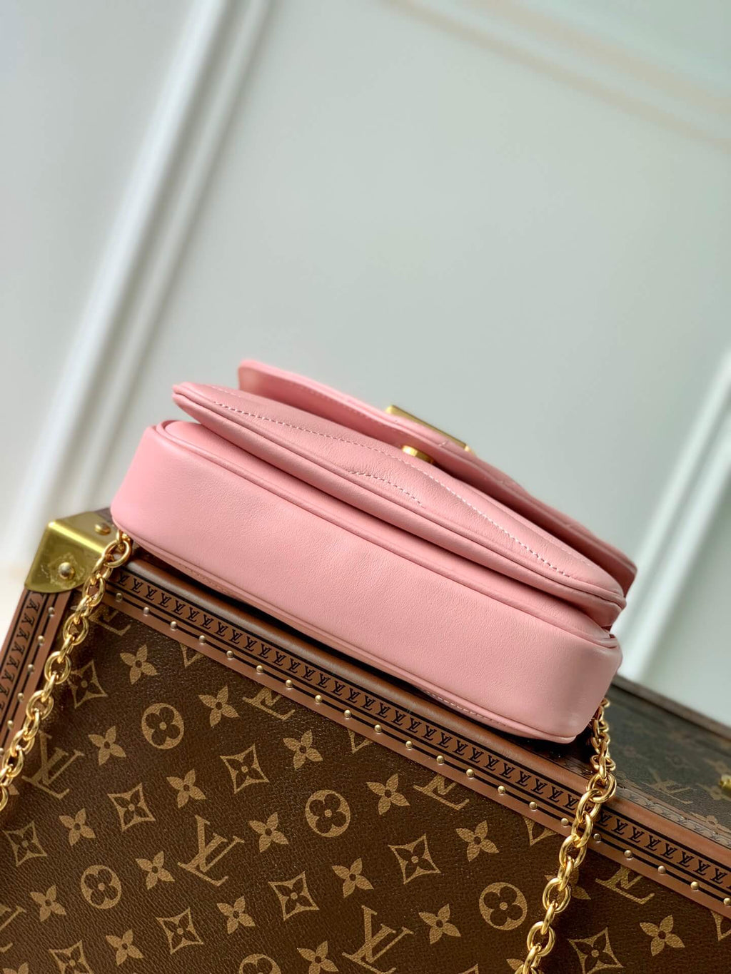 M20686 New Wave pink 21cm COWHIDE REAL LEATHER