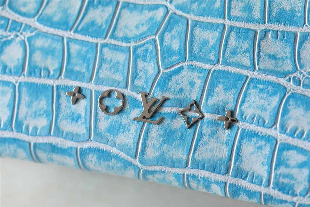 Louis Vuitton Coussin PM High Shiny Alligator Light Blue For Women,  Shoulder And Crossbody Bags 10.2n/26cm Louis Vuitton 