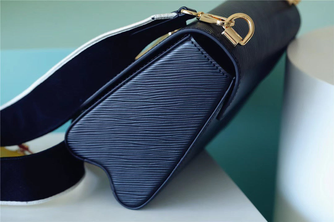Louis Vuitton Twist MM Epi Black For Women,  Shoulder And Crossbody Bags 7.5in/19cm Louis Vuitton M20680