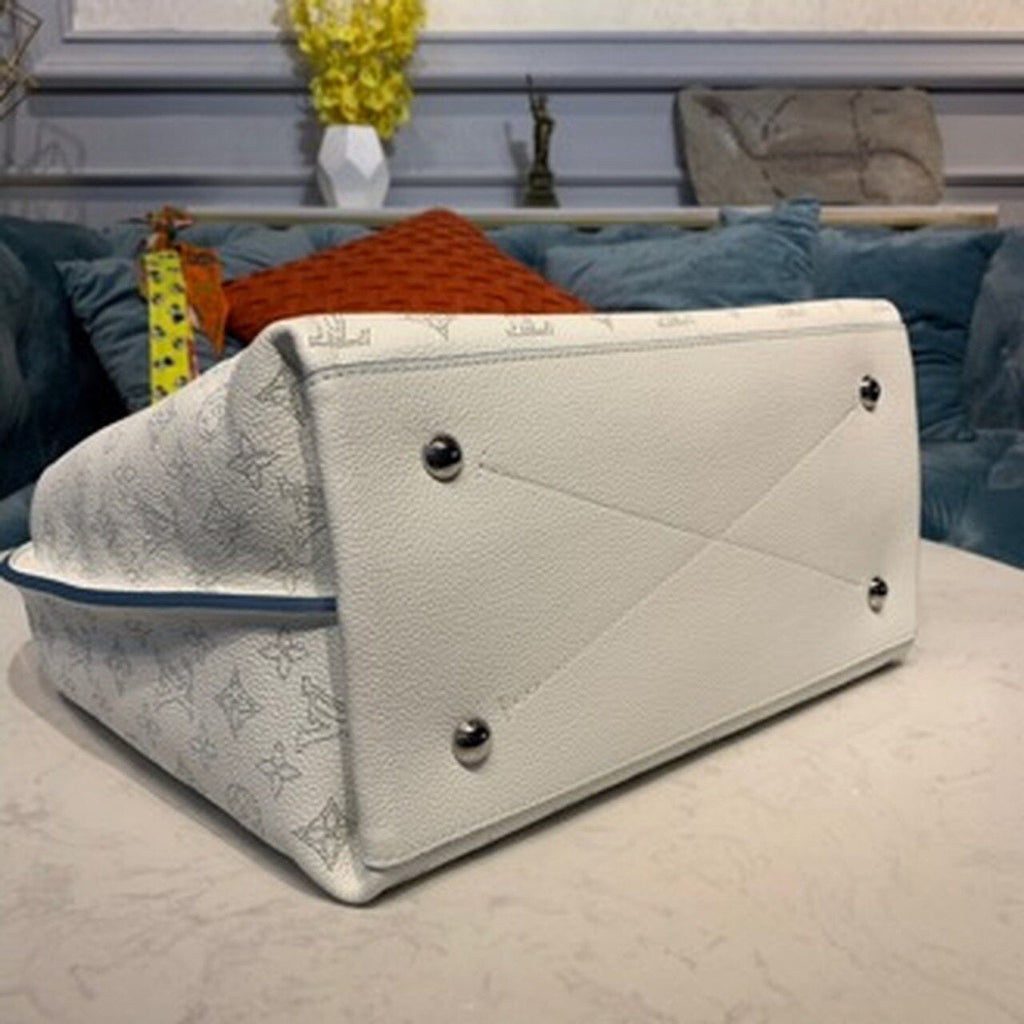 Louis Vuitton Carmel Hobo Bag Ivory For Women,  Shoulder Bags 13.8in/40cm Louis Vuitton