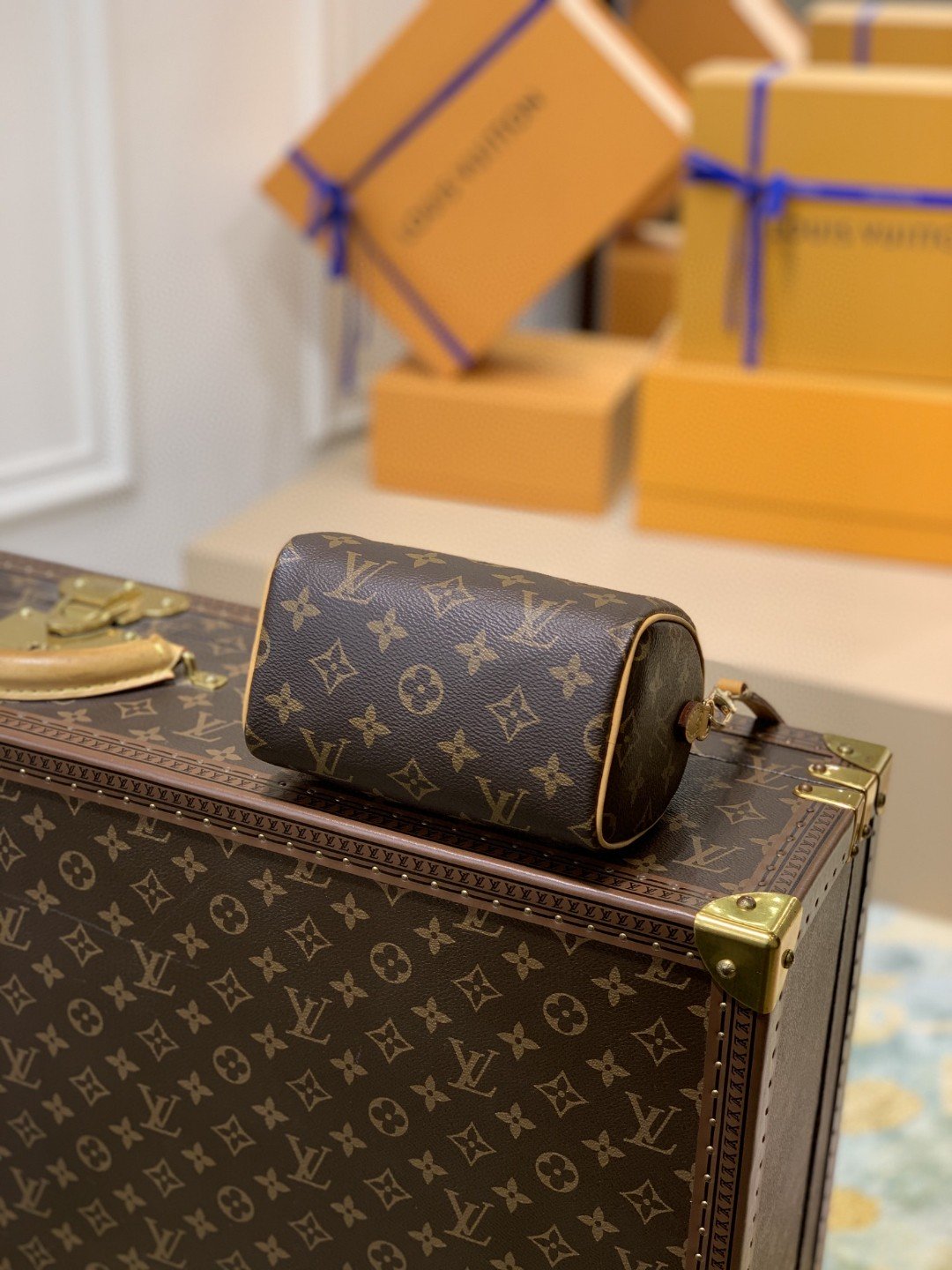 Louis Vuitton Nano Speedy Monogram Canvas For Women, Women’s Handbags, Shoulder Bags 6.3in/16cm Louis Vuitton M81085