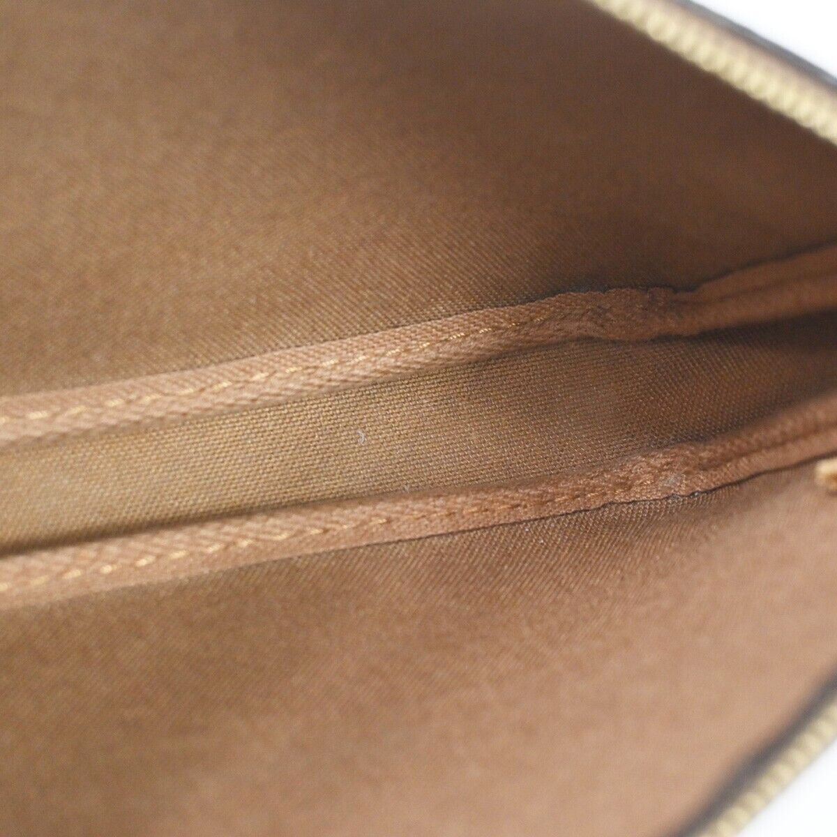 Louis Vuitton Pochette Accessoires  Canvas Clutch Bag
