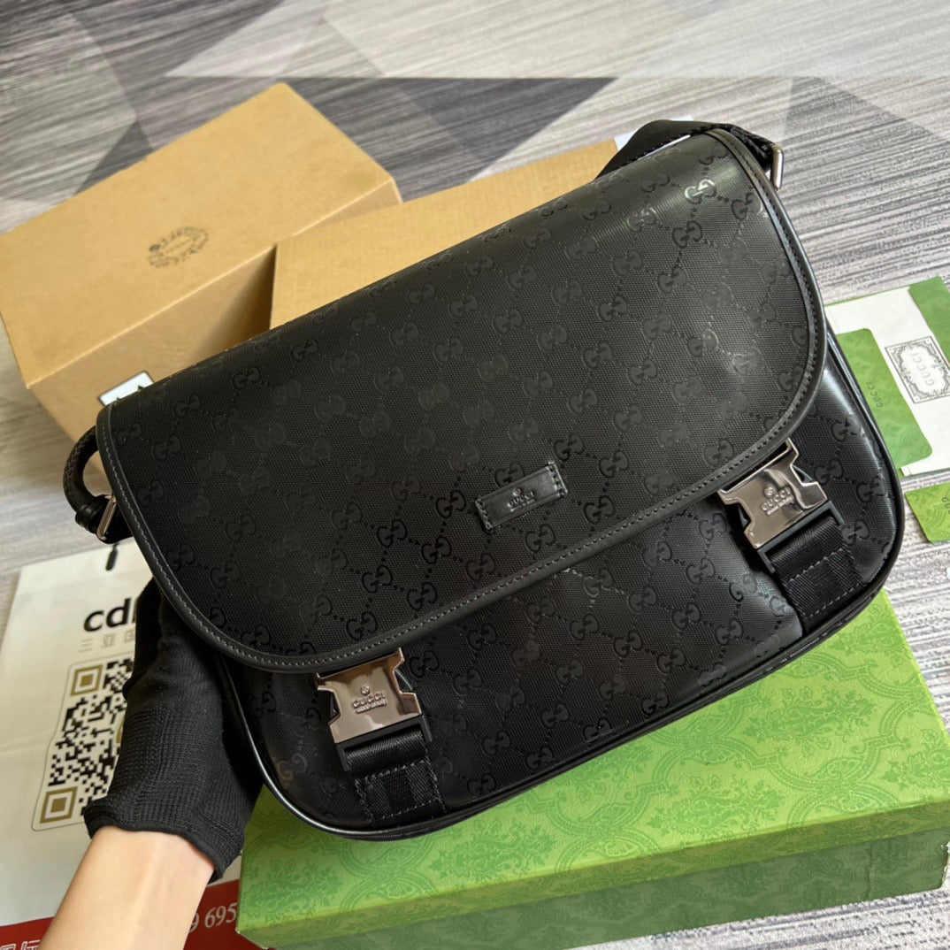 Gucci Messenger Bag Shoulder Bag Black Gucci Supreme Canvas For Women,Men 12.9in/33cm Gucci 2101214059377