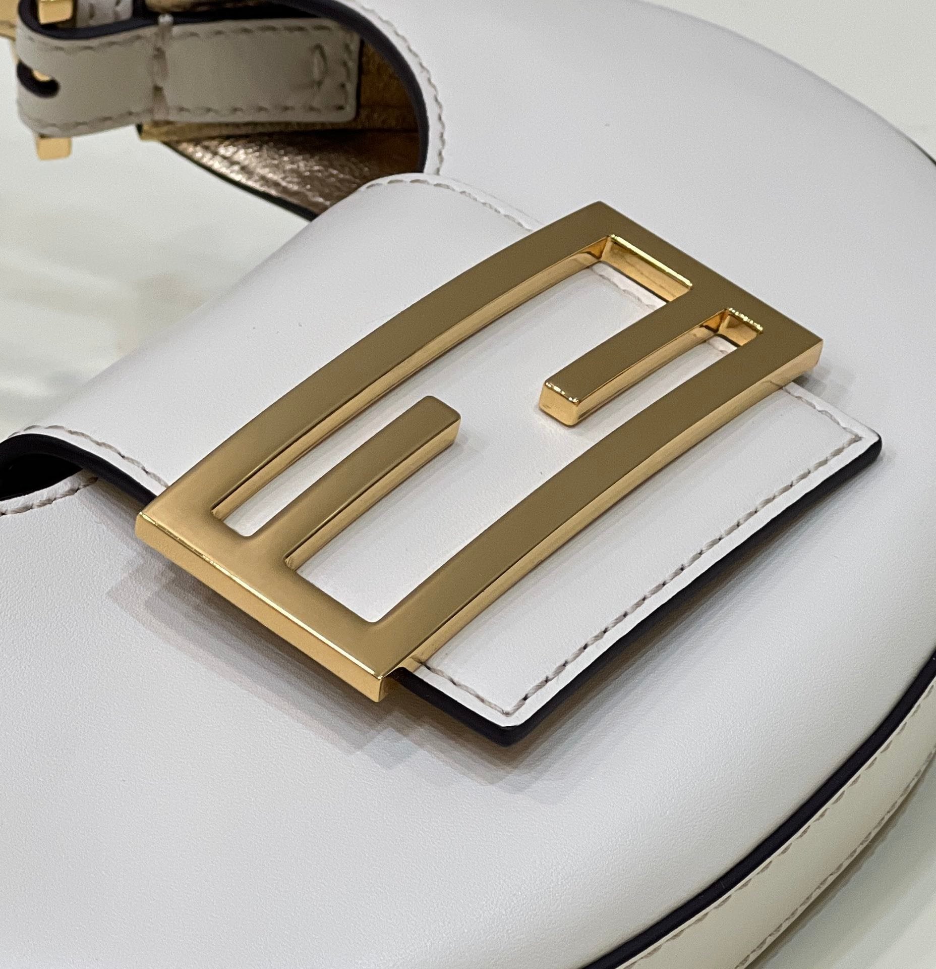 Cookie White For Women, Women’s Handbags, Shoulder Bags 7.4in/19cm FF 8BS065AAIWF0K7E