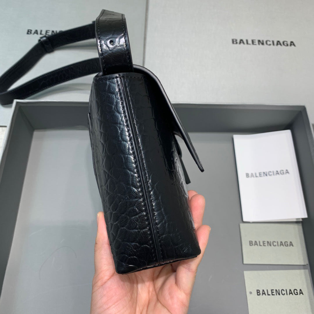 Downtown XS Shoulder Bag In Black, For Women,  Bags 10in/25cm 67135523E871000