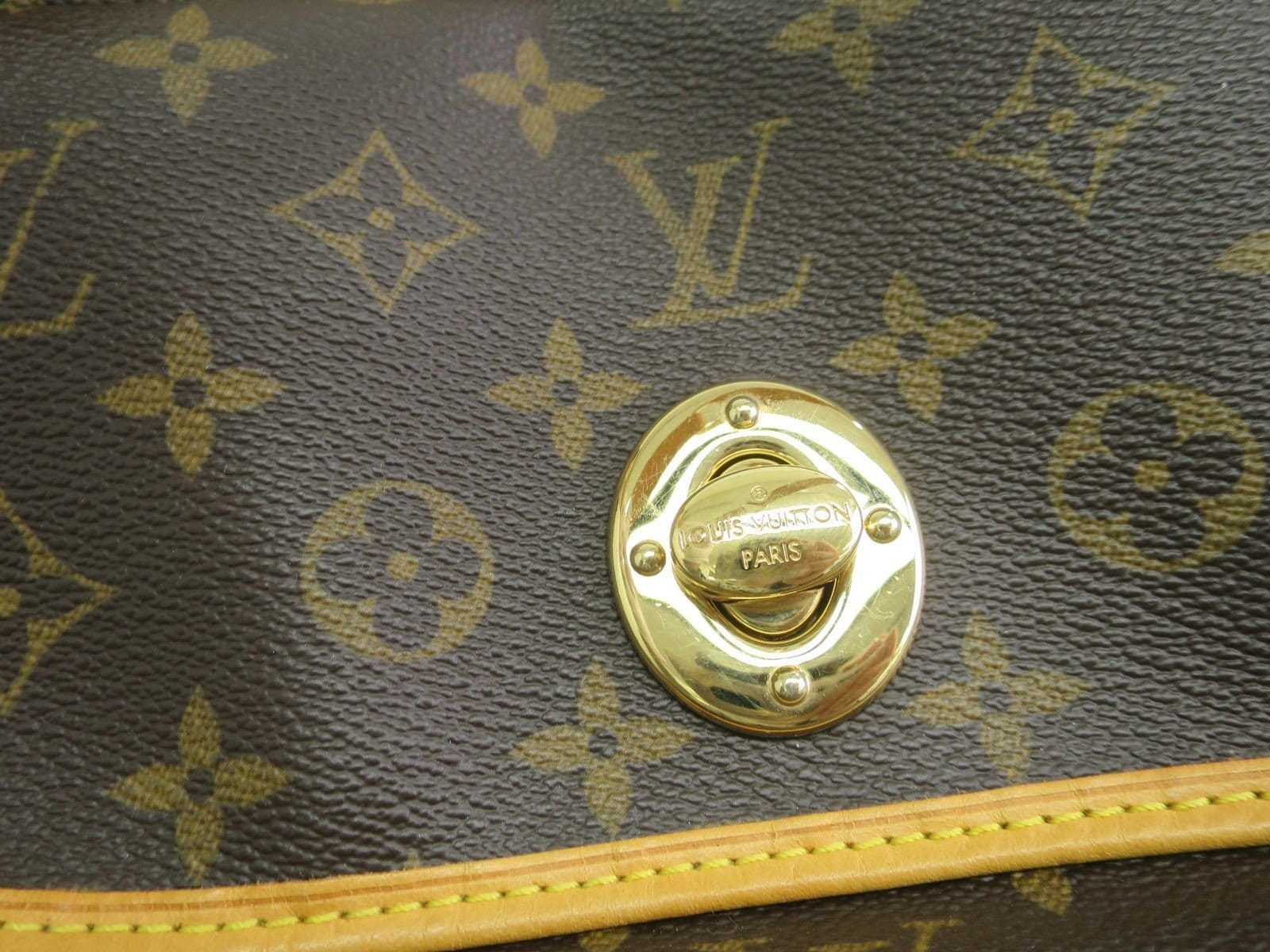 LOUIS VUITTON Tikal GM Monogram Canvas Excellent  Shoulder Bag