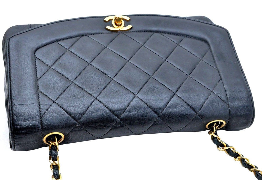 Chanel Shoulder Bag -  Chanel  Chain Bag
