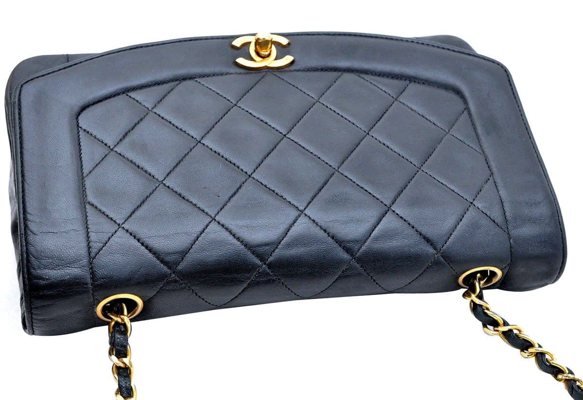 Chanel Shoulder Bag -  Chanel  Chain Bag