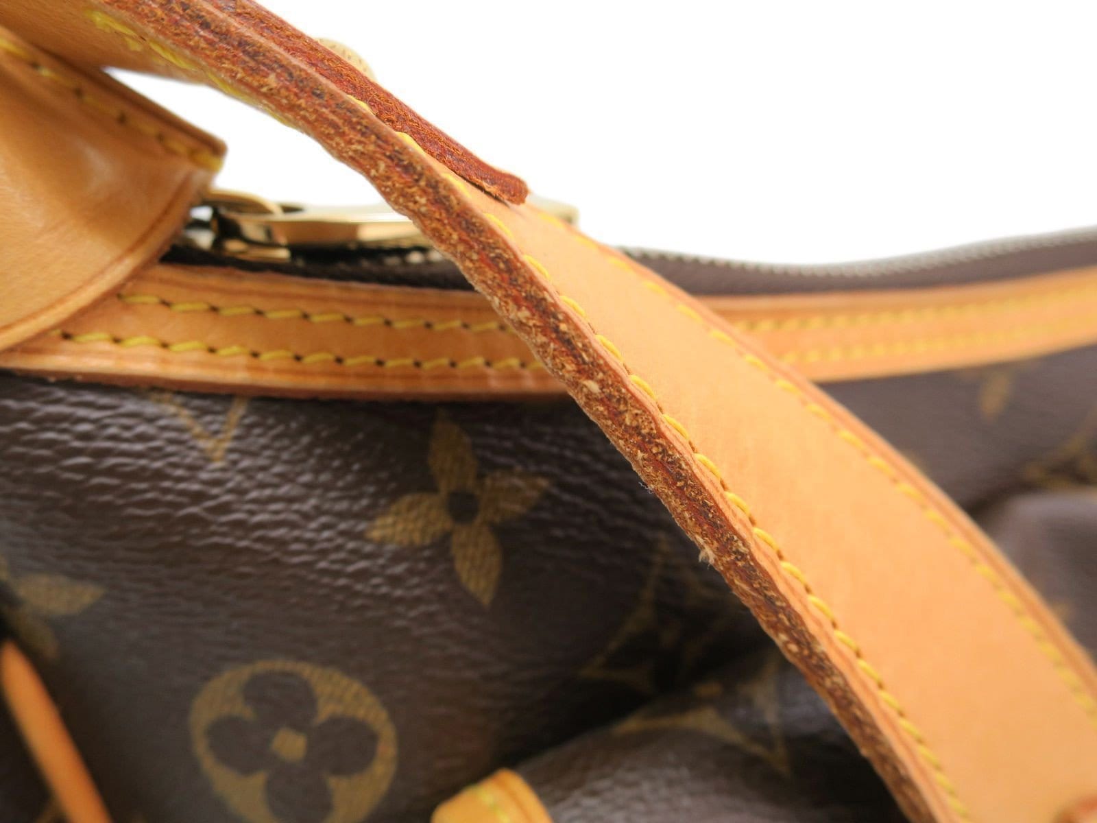 LOUIS VUITTON Tikal GM Monogram Canvas Excellent  Shoulder Bag